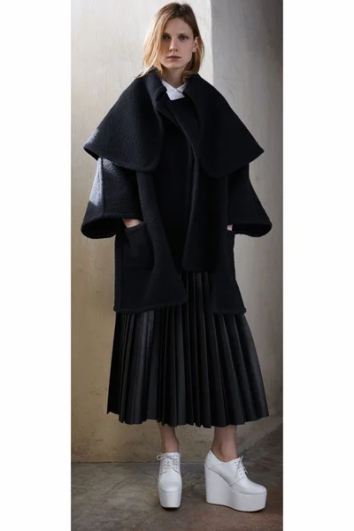 Look 16
